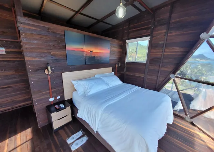 321 Surprise Beach House And Glamping