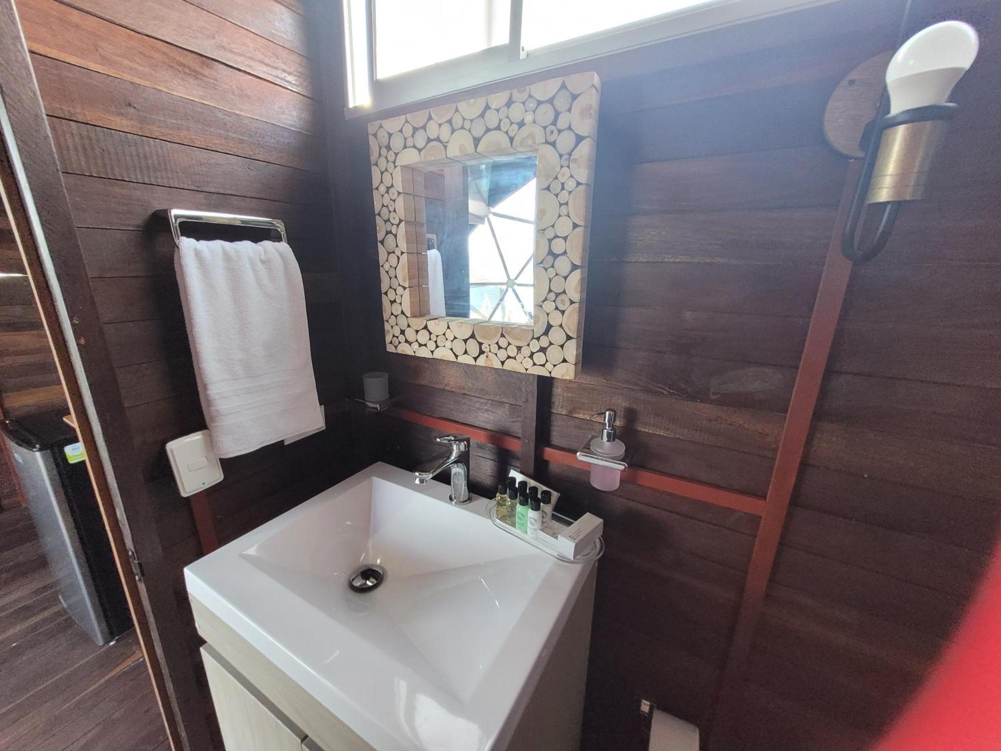 321 Surprise House And Glamping *